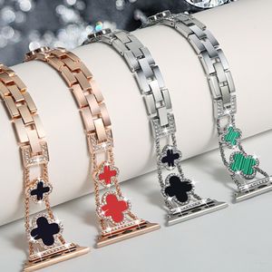 Trèfle à quatre feuilles Chaîne en métal Coquille Bijoux Bracelet Diamant Bracelet Bande Lien Sangles Bandes Bracelet de montre pour Apple Watch Series 3 4 5 6 7 8 iWatch 41 mm 44 mm 45 mm 49 mm