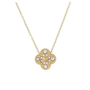 Collier trèfle à quatre feuilles Designer femmes colliers de qualité originale collier en acier titane Simple collier trèfle diamant chaîne de clavicule femme