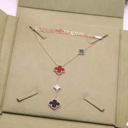 Collier de trèfle à quatre feuilles en coquilles naturelles et pierre précieuse d'agate 925 Designer argenté pour femme matériaux avancés bijoux de taille européenne 024