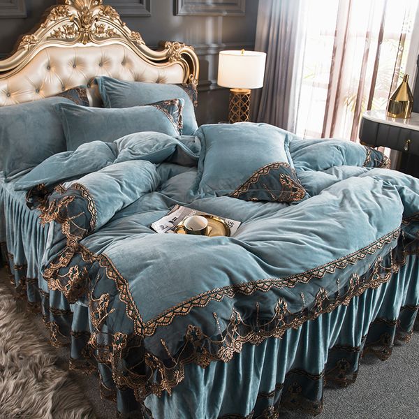 Ensembles de literie quatre pièces style princesse corail polaire luxe double face velours matelassé jupe dentelle flanelle housse de couette literie