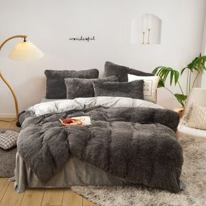 Ensembles de literie en peluche chaude quatre pièces King Queen Size Housse de couette de luxe Taie d'oreiller Housse de couette Marque Lit Couettes Ensembles Haute Quali246z