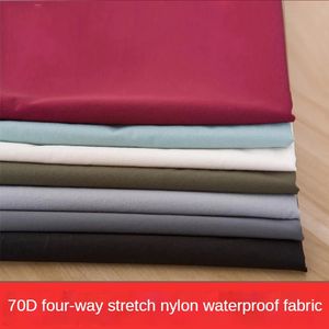 Tela elástica impermeable elástica de cuatro vías por el medidor para la ropa de la ropa de la tienda de la ropa de la carpa de costura de la carpa 70d de nylon suave ripstop verde 240422