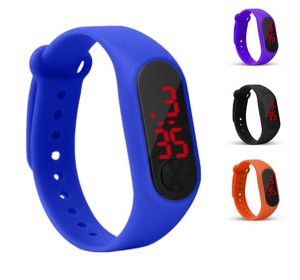 Fourcolor nieuwe LED-armband horloge sport slimme armband handige en duurzame ondersteuning gemengde batch 5772013