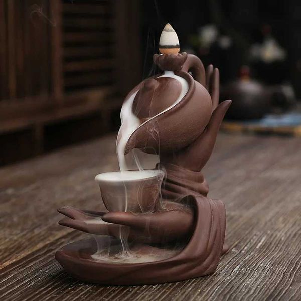 Lampes à parfum 1pc Creative Home Decorations Zen Meditation Bouddha Hand Lotus Tea Cérémonie Backflow Encens Burner Bolllers Home Decor T240505