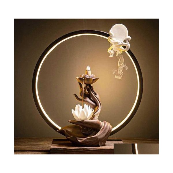 Lampes de parfum Bouddha Main Lotus Backflow Brûleur d'encens avec 20 cônes Céramique de sable violet Somoke Cascade Titulaire Utilisation à la maison Yog Dh9Eq