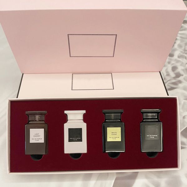 Ensemble de parfum de parfum 7,5 ml 4 pièces Sprays Suit Miniature Collection moderne 1V1Charming Fragrances neutres pour cadeau