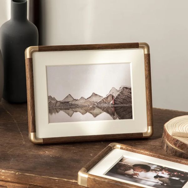 Cadre coin en cuivre texture bois massif, cadre photo, décoration de table, lavage de photos transformées en albums accrochés au mur