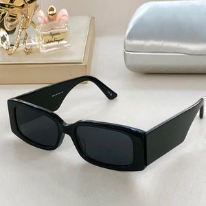 Cadre Lunettes De Soleil Rétro Rectangle 0260 Designer Vintage Petit Cadre Lunettes De Soleil Femmes Classique Noir Goggle Plage Oculos De Sol hommes De Luxe Mode Hip Hop Lunettes