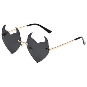 Frameloze zonnebril Halloween Little Devil grappig alternatief schattige bril Mannen vrouwen voor catwalkfeest