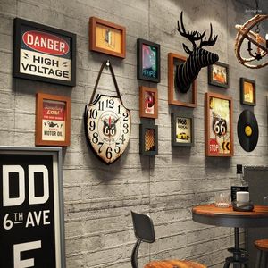 Frames Wood Po Picture With Wall Clock Home Decor Room Vintage Room Painting Art Decoration Cadre d'affiches en bois