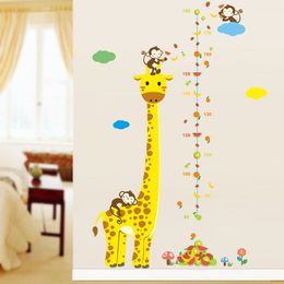 Gratis Cartoon Meet Muurstickers voor Kinderen Kamers Giraffe Aap Hoogte Grafiek Ruler Decals Nursery Home Decor 210420