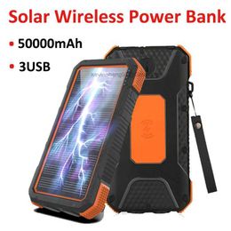 Gratis Aangepaste LOGO Solar Wireless Power Bank Draagbare 30000 mAh Snelle Oplader 3USB Externe Batterij Zaklamp voor iphone Xiaomi Huawei QC3.0