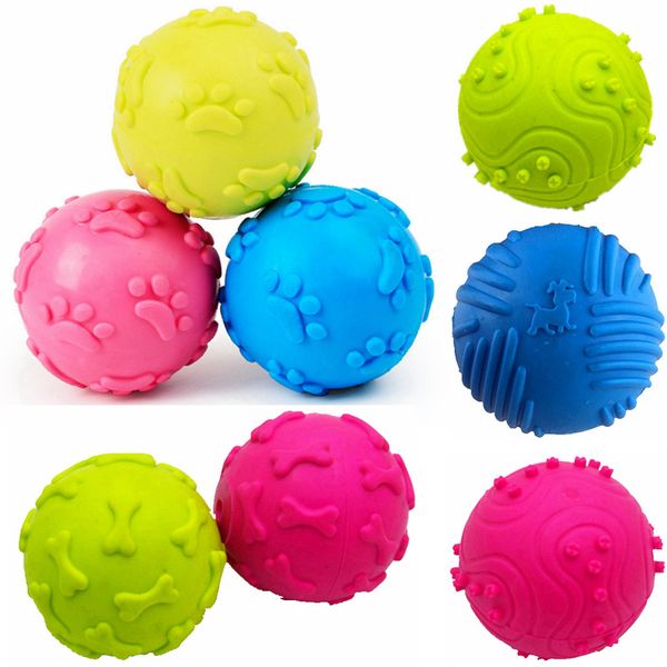 DHL gratis Juguetes para la dentición del perro Bolas con estampado de patas Perros duraderos IQ Puzzle Masticar para cachorros Pequeños Limpieza de dientes para perros Masticar juguete vocal Hueso 6,5 cm 3 colores Azul