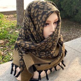 Hijab gratuit Femmes musulmanes hommes Kerchief Châle léopard Fiffits Coton Scarf