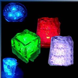 Gratis Ice Cube LED Light Flash Pers Control Color Bruiloft Bars Decoratie 120 stks, 240 stks