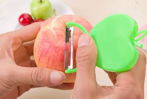 Gratis Mail Direct / Keuken Vliegtuig Plastic Vouwen Fruit naar Piqi Aardappelen Paring Mes Apple Peeler