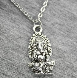 Gratis schip 20 stks / partij Antiek Zilver Brons Religie Thailand Ganesha Boeddha Choker Charms Chain Ketting DIY