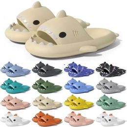 Slimes gratuites Shipping Designer One Shark Sandal Slipper for Gai Sandals Pantoufle Mules Men Women Slippers Trainers Flip Flops Sandles Col CFC S WO S