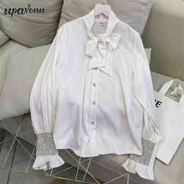 Free Spring Women's Bowknot Shirt Heavy Industry Diamond-stuffed Loose White Single-breasted Long Sleeve Top 210524