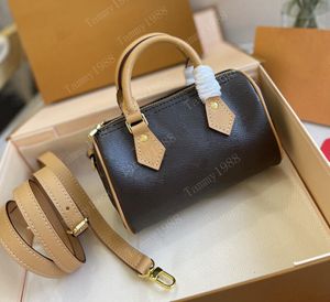 gratuit dans le monde entier en gros femmes sacs à bandoulière en cuir véritable 5A qualité Mini taille 16cm luxe classique en cuir véritable dames sac sacs à main