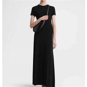 Français 24SS Nouveau créateur d'été décontracté polyvalent polyvalent raglan mi-longueur t-shirt long slim fit courte robe à manches