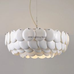 Diseñador francés nuevo candelabro de cerámica blanca sala de estar de lujo ambiente de lujo lámpara de restaurantes en el hogar iluminación led