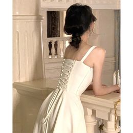 Franse Elegante Witte Band Midi-jurk 2023 Zomer Casual Avondfeest Dres Strand Mouwloze Laceup Rode Koreaanse 240109