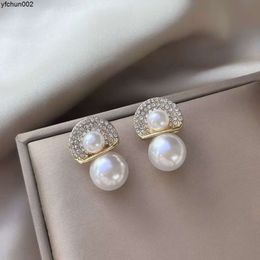 Pendientes de diamantes completos en forma de abanico de alta costura francesa Ins exquisitos y de moda suaves elegantes perlas Jtww