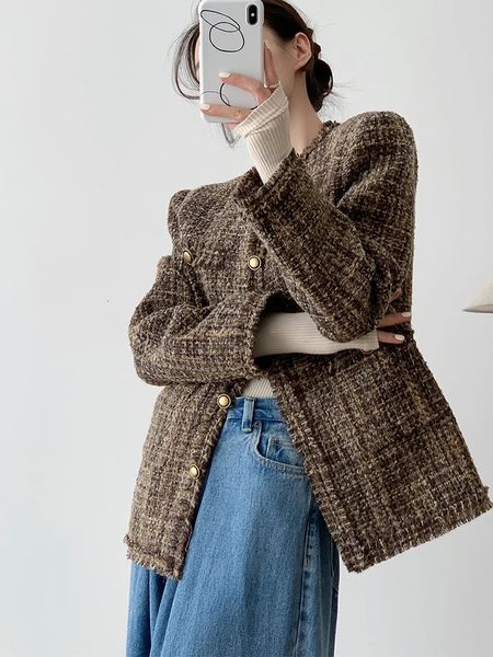 Manteau parfumé tricoté français pour femmes automne et hiver coréen polyvalent haut de gamme sentiment barbu bord silhouette Maillard 231220