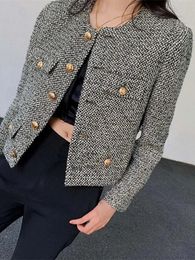 Französische Damen-elegante einfarbige Tweed-Kurzjacke im koreanischen Stil mit goldenen Knöpfen Vintage-Herbst-Winter-Wolloberbekleidung 240105