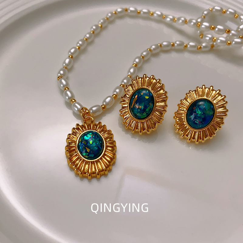 French retro style earrings women's luxury pearl necklace choker necklace E379