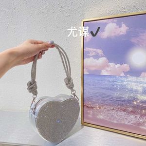 Français brillant Lingling Love Box sac Banquet eau diamant corde noeud pêche coeur chaîne de téléphone portable sous les bras sac à bandoulière 231102