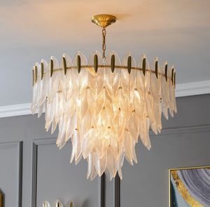 Luz de estilo francés Lámparas de sala de estar de lujo Candelabro Post Dormitorio retro moderno Comedor Villa Lámparas Hoja de vidrio de gama alta