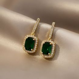 Franse vintage groene edelsteen mode eenvoudige hangende oorbellen dames sieraden voortreffelijke drop dangle persoonlijkheid mode stud oorbellen