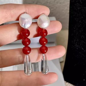 Franse vintage rode agaat kralen oorbellen voor vrouwen licht luxe ontwerp natuurlijke barokke parel hoogwaardige charme sieraden