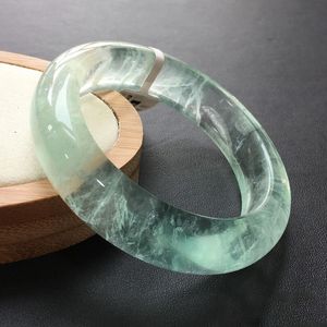 Gelée fraîche verte naturelle fluorite cristal cristal bangs femelles de cristal chanceux bracelets mode bijoux 240511