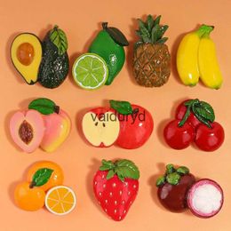 Koelkastmagneten Creatieve 3D Fruit Magneten Kunstmatige Appel Banaan Aardbei Kers Oranje Perzik Magnetische Sticker Fridgerator Deur Decorvaiduryd