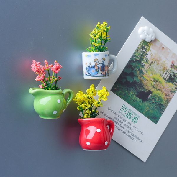 Aimants de réfrigérateur créatif magnétique Mini vase en céramique Simulation 3D fleur en pot mignon aimant décoratif 230701