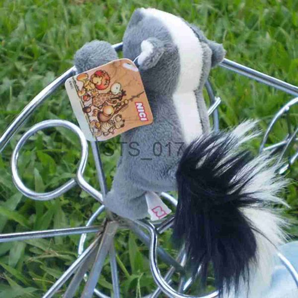 Imanes de nevera ic grey skunk Venta caliente lindos juguetes de peluche Imán de nevera Imán de nevera animales de peluche x0731