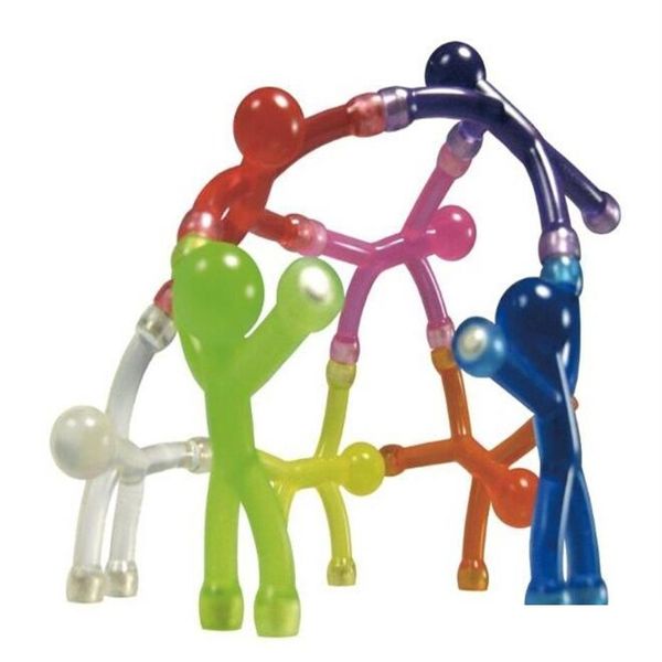 Magnets de nevera entero 10pcs lote novedoso mini flexible q-man juguete magnético figuras flexibles con manos y pies sosteniendo papeles 23 dhszp