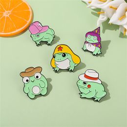 Frog Pin Music Strawberry Halloween Wizard Hat Masteg Dinger Frog Vêtements Accessoires Émail Broches Broches