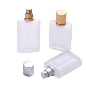 Frosted Glas parfumfles 30 ml 50 ml 100 ml matte gouden matte zilver grijs verstuiver platte ronde lege cosmetische verpakking spray hervulbare flesjes