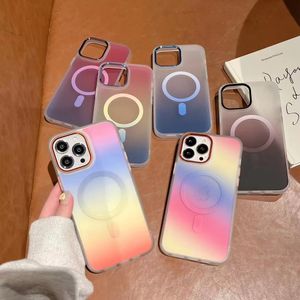 Frosted Gradient Colors Rainbow Metal Lens Magnetic Telefonische kisten voor iPhone 14 13 12 11 Pro Max S22 plus ultra schokbestendige matte TPU harde plastic kastomslag