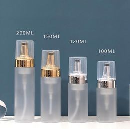 Frosted Mousse Foam Bottle Soap Dispenser Schuimende flessen 100ml-200ml Goldensilver Plated Pump Head Facial Cleanser Cosmetische Pakketten SN3931