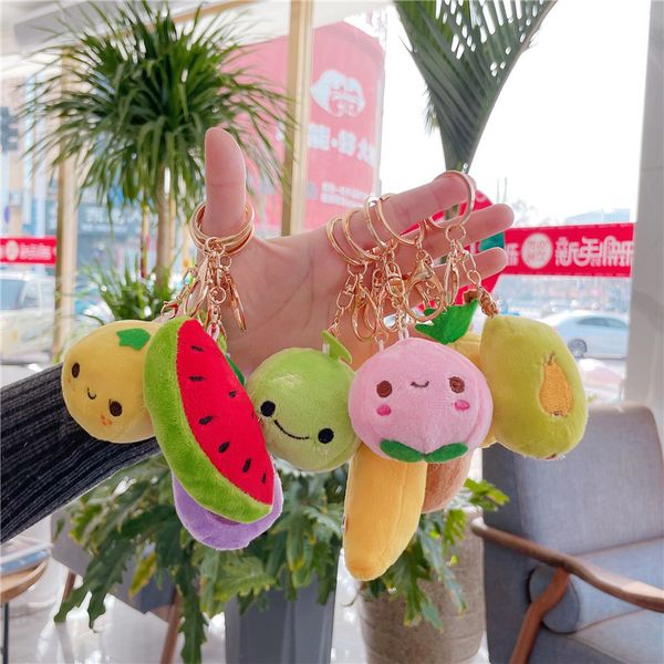 Frutas y verduras colgantes de muñecas peluches de captura de juguetes muñecas muñecas muñecas lindo llavero