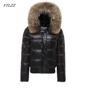 FTLZZ Réel Fourrure De Raton Laveur Veste D'hiver Femmes À Manches Longues Mince Blanc Duvet de Canard Parkas Femelle À Capuche Poches Manteau Outwear 201023