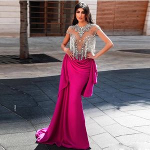 Fuchsia Crystal Mermaid Avondjurken Sheer Neck Beaded Teasel Abric Dubai Galajurken Sweep Train Satin Abendkleider Celebrity Party Dress