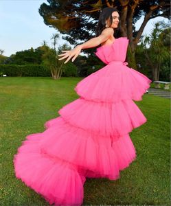 Fuchsia High Fashion Low Avond Galajurk Celebrity Style Strapless Gelaagde Ruches Tule Dames Formele Feestjurken Robes De Soiree Vestidos Gala