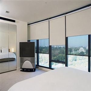 Stores à rouleaux entièrement occultants Fenêtre Full Shades Rideau de protection solaire personnalisé pour bureau salon chambre salle de bain 210913