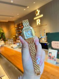 Pleine marque montres-bracelets hommes femmes dames fille Style luxe avec Logo acier métal bande Quartz horloge CA 68